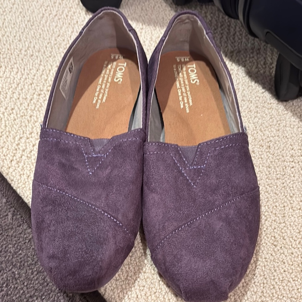 TOMS Women's Violet Suede Loafers